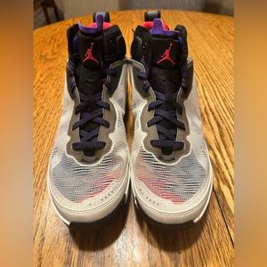 Jordan 37 Hare LIKE NEW